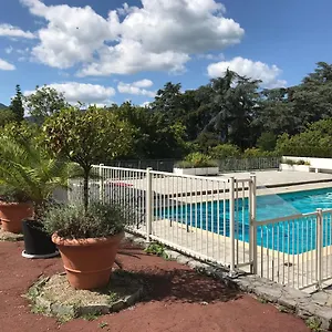 https://charme-et-tranquillit-dans-rsidence-avec-piscine-lapart.hotels-rhonealpes.com